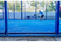 Cómo elegir el cerramiento perfecto para tu pista de pádel